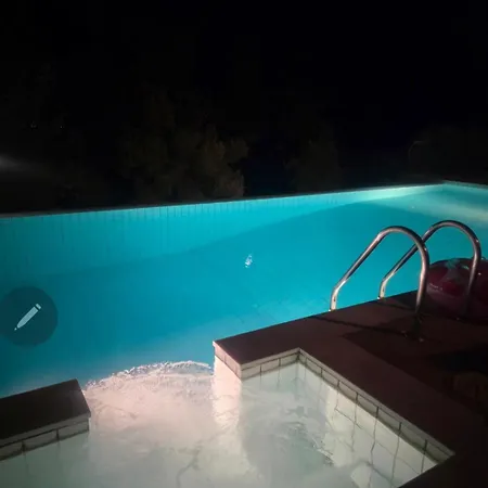 Villa Azure Theologos